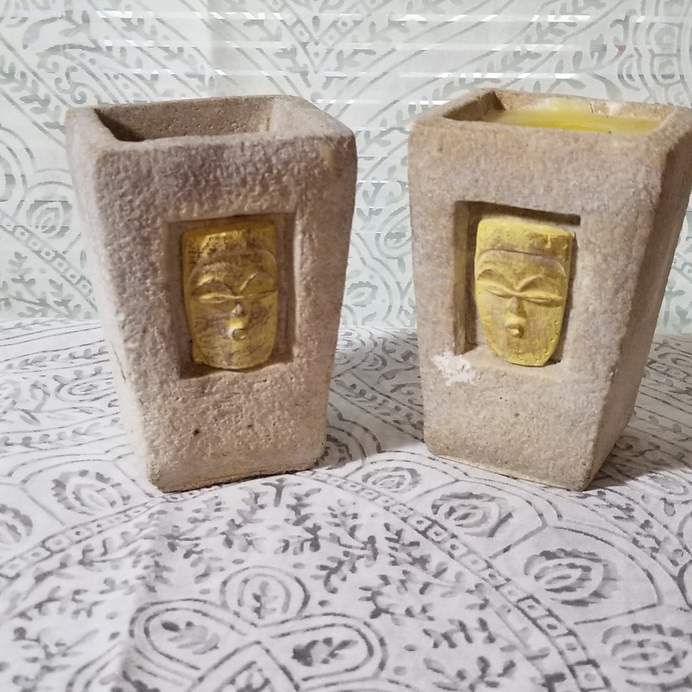 Decor - Picture 2 of 2